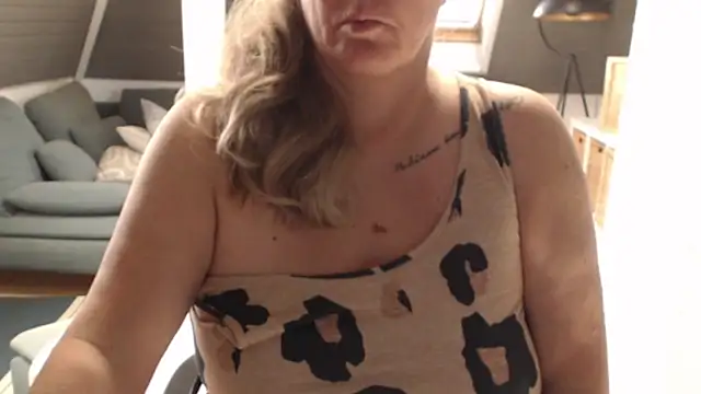 KimMitchelli online show from March 18, 2026, 6:49 am