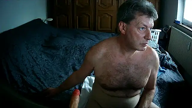 iliebetights online show from March 20, 2025, 4:53 pm