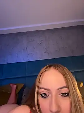 RockQueen A online show from February 19, 2026, 4:41 am