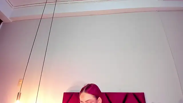 JupiteFox online show from October 28, 2025, 1:09 am