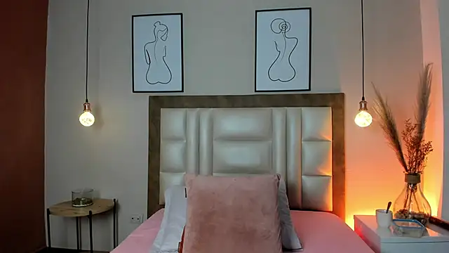 JupiteFox online show from December 5, 2025, 12:30 am