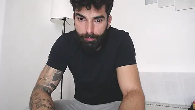 Verycutex online show from March 14, 2025, 8:32 am