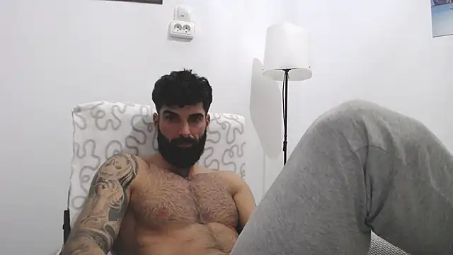 Verycutex online show from March 18, 2025, 9:10 pm