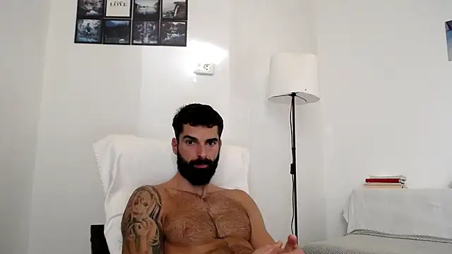 Verycutex online show from October 24, 2025, 6:10 am