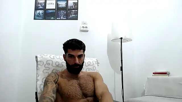 Verycutex online show from November 1, 2025, 8:55 pm