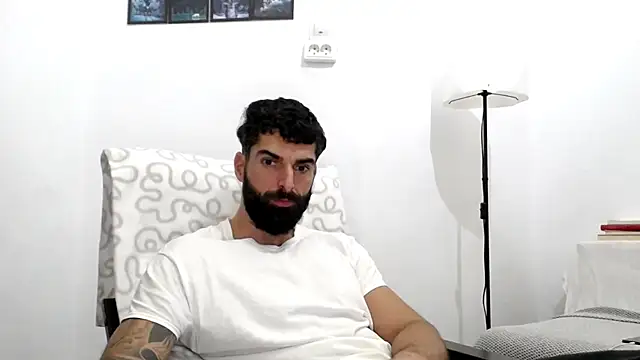 Verycutex online show from November 29, 2025, 9:01 am