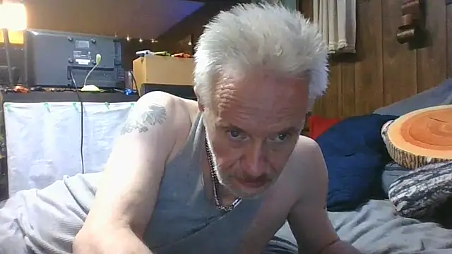 Makowboy online show from September 26, 2025, 5:17 pm