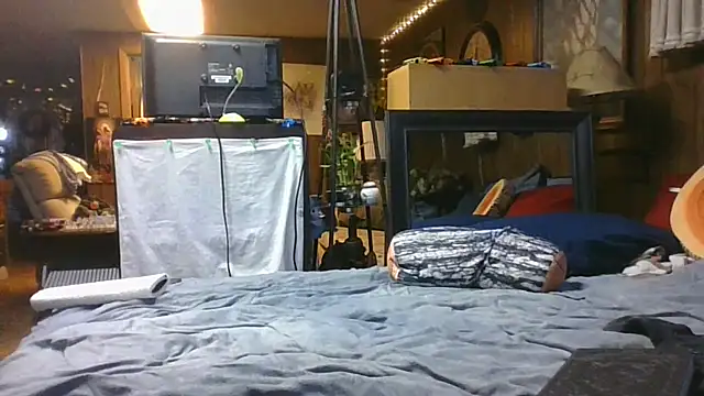 Makowboy online show from September 30, 2025, 6:02 pm