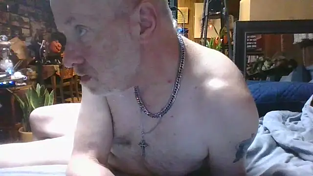 Makowboy online show from October 18, 2025, 2:36 am