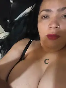 NIKOLE1301 online show from May 27, 2026, 8:06 pm