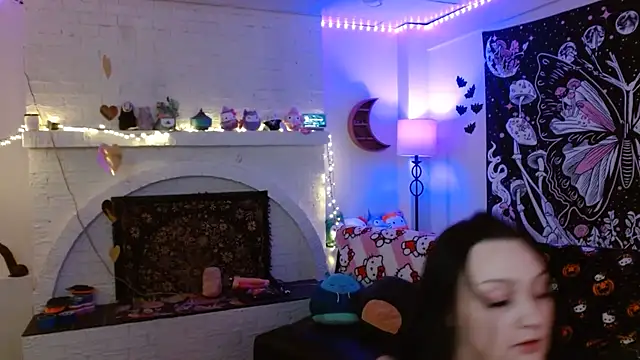 HazeyBvby online show from October 28, 2025, 5:33 am