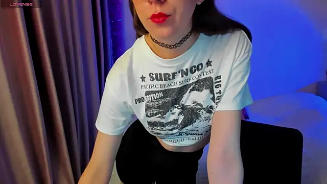 CurlySteph online show from October 5, 2025, 4:38 pm