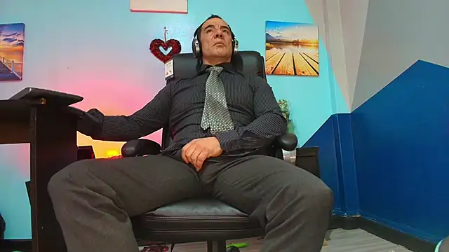 juanses n toro online show from October 17, 2025, 1:25 pm