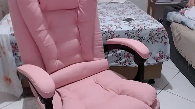 Snapshot of bustycarly chatting on March 23, 2026, 11:31 pm bustycarly online show from March 23, 2026, 11:31 pm