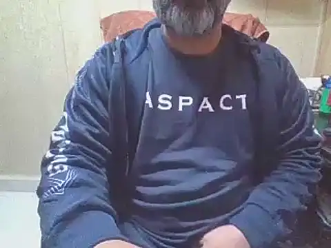 Snapshot of hairymaster95 chatting on February 1, 2026, 7:07 am hairymaster95 online show from February 1, 2026, 7:07 am