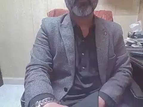 Snapshot of hairymaster95 chatting on February 9, 2026, 4:38 am hairymaster95 online show from February 9, 2026, 4:38 am