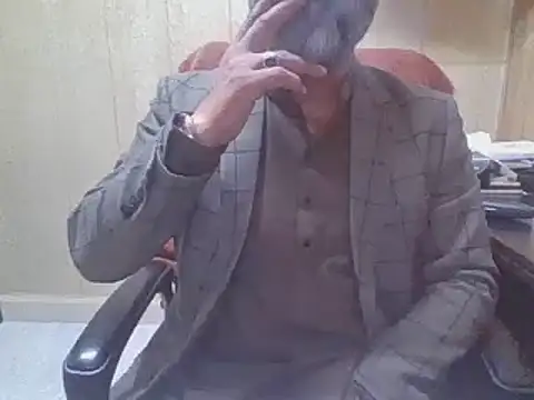 Snapshot of hairymaster95 chatting on February 13, 2026, 4:52 am hairymaster95 online show from February 13, 2026, 4:52 am