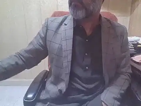 Snapshot of hairymaster95 chatting on February 17, 2026, 4:09 am hairymaster95 online show from February 17, 2026, 4:09 am