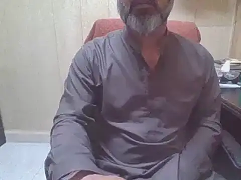 hairymaster95 online show from March 31, 2026, 4:13 am