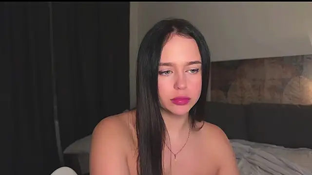 Megan Nilson online show from February 6, 2025, 5:03 am