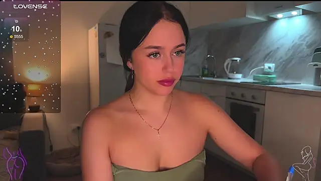 Megan Nilson online show from February 11, 2025, 6:33 pm