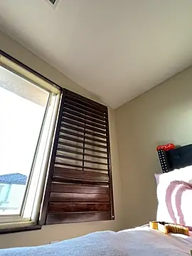 Cum2Charm online show from February 10, 2025, 3:32 pm