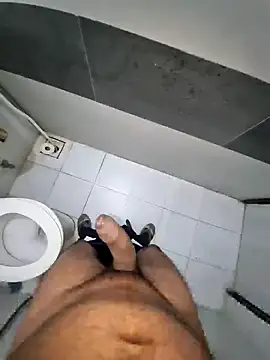 Snapshot of YourPersonall chatting on January 20, 2025, 1:32 pm YourPersonall online show from January 20, 2025, 1:32 pm