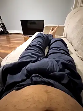 Snapshot of YourPersonall chatting on April 4, 2026, 2:21 am YourPersonall online show from April 4, 2026, 2:21 am