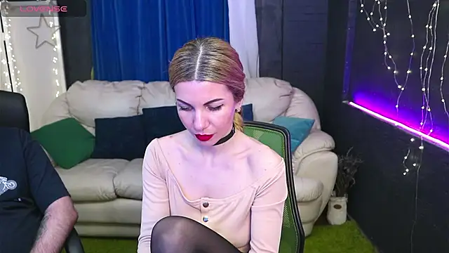 Snapshot of AlisaAleksandr chatting on March 11, 2025, 8:20 pm AlisaAleksandr online show from March 11, 2025, 8:20 pm