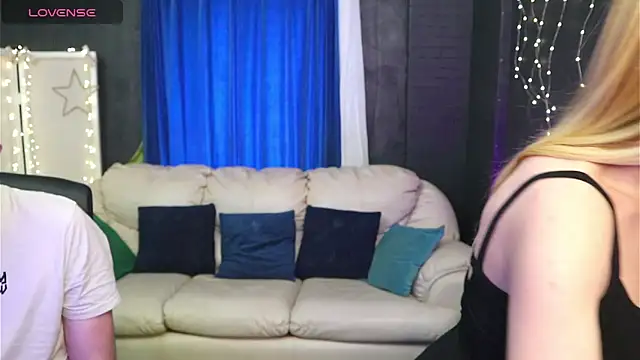 Snapshot of AlisaAleksandr chatting on March 16, 2025, 11:27 am AlisaAleksandr online show from March 16, 2025, 11:27 am