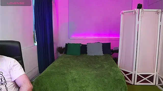Snapshot of AlisaAleksandr chatting on October 11, 2025, 11:42 am AlisaAleksandr online show from October 11, 2025, 11:42 am