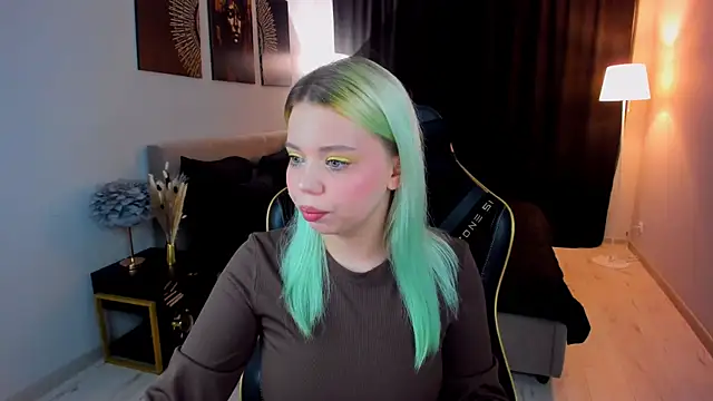 EnergyBunny 1 online show from November 14, 2025, 7:12 pm