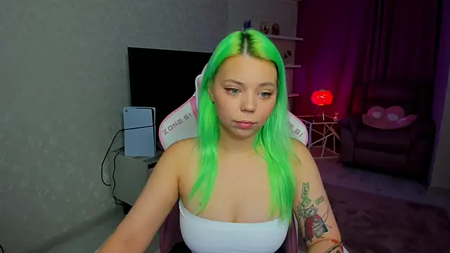 EnergyBunny 1 online show from February 9, 2026, 7:18 pm