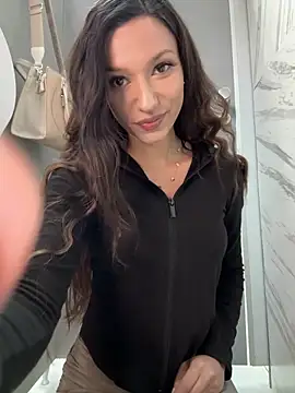  MiaQueen  online show from March 29, 2026, 10:10 pm