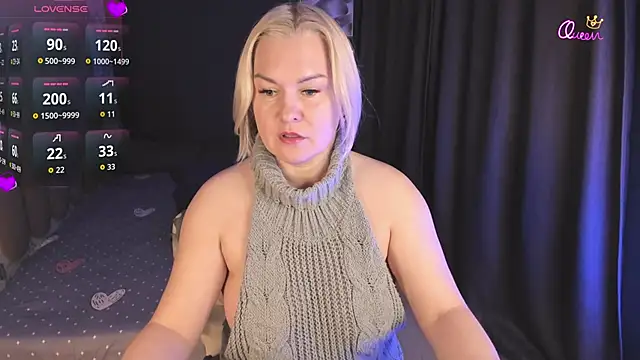 Snapshot of YolandaKiss chatting on April 28, 2026, 8:36 pm YolandaKiss online show from April 28, 2026, 8:36 pm