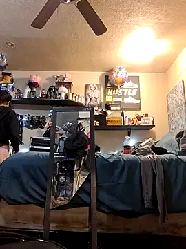 Justjennyy online show from March 10, 2025, 9:43 am