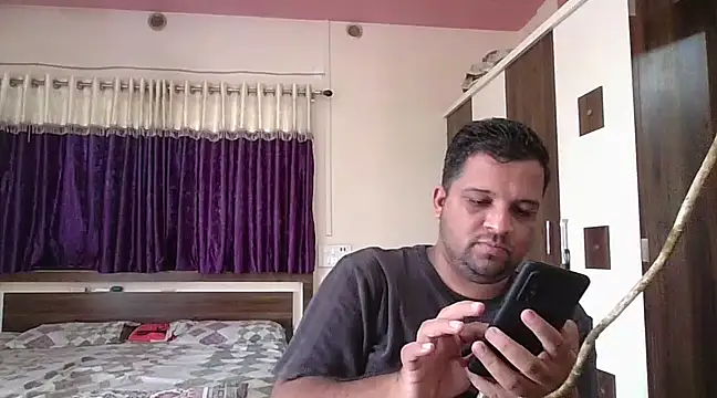 dhruv love online show from February 17, 2025, 8:41 am