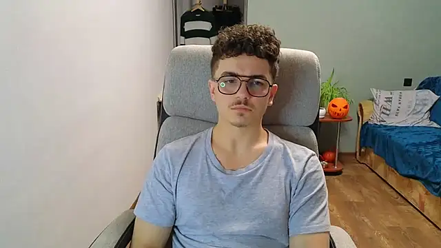 Remy Miles online show from November 27, 2025, 2:08 pm