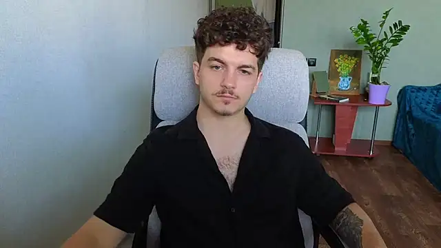 Remy Miles online show from June 5, 2026, 6:52 am