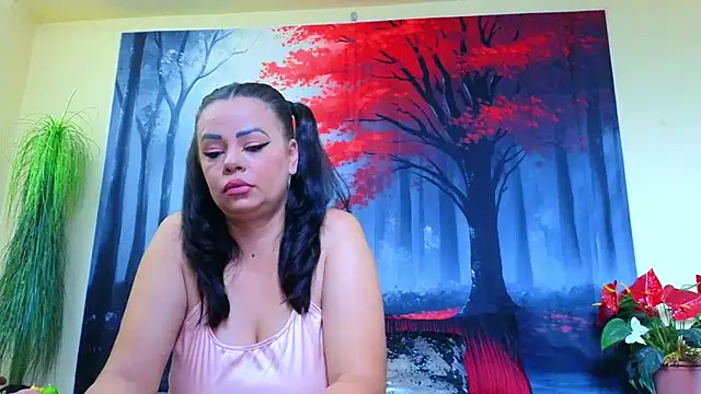 ElizabethEven online show from October 5, 2025, 7:56 pm