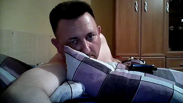 Novy73 online show from April 28, 2026, 8:47 pm