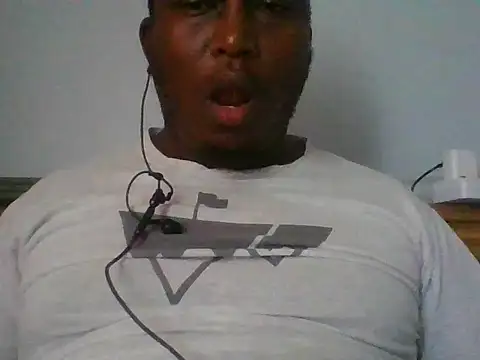 honeyswit online show from October 26, 2025, 1:17 pm