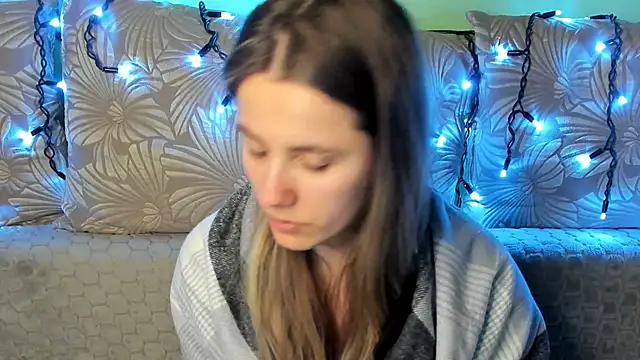 MaggieCake online show from February 26, 2026, 2:21 am