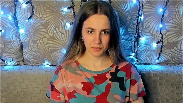 MaggieCake online show from April 18, 2026, 12:36 am