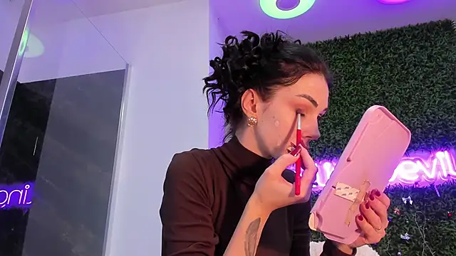 Snapshot of realhotfallingdevil chatting on February 3, 2026, 4:54 am realhotfallingdevil online show from February 3, 2026, 4:54 am