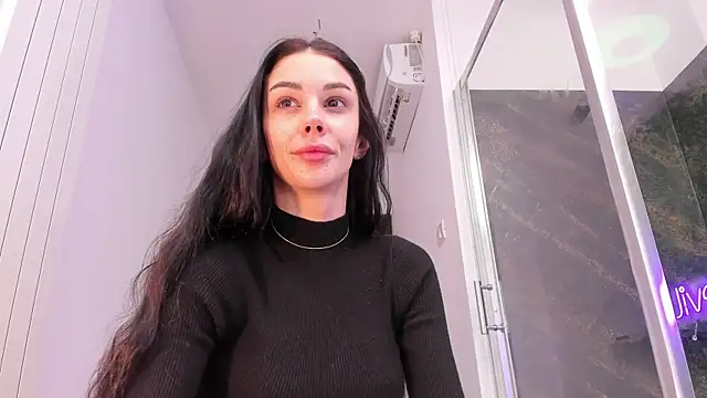 Snapshot of realhotfallingdevil chatting on February 14, 2026, 6:21 am realhotfallingdevil online show from February 14, 2026, 6:21 am