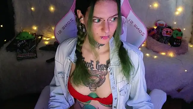 Ginger Stay online show from April 13, 2026, 8:31 am