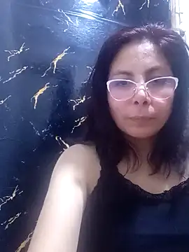 Snapshot of Anypink chatting on December 9, 2024, 5:40 am Anypink online show from December 9, 2024, 5:40 am