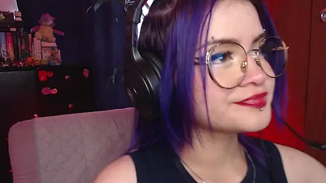 Snapshot of Raventh_ chatting on September 26, 2025, 4:11 pm Raventh online show from September 26, 2025, 4:11 pm