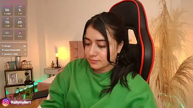 Snapshot of KallyMyller1 chatting on January 15, 2025, 10:24 pm KallyMyller1 online show from January 15, 2025, 10:24 pm